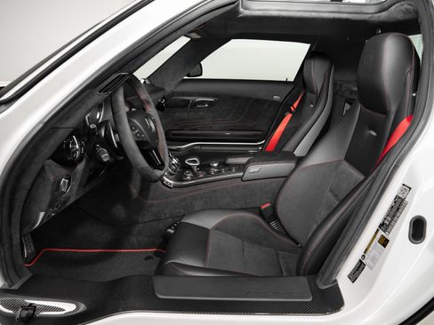 Used 2014 Mercedes-Benz SLS AMG Black Series image 28