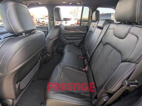 New 2026 Jeep Grand Cherokee Altitude AWD/4WD image 27