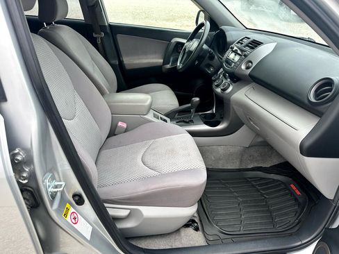 Used 2008 Toyota RAV4 4WD image 7