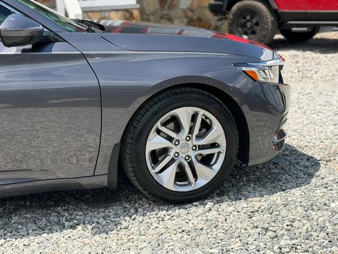 Used 2019 Honda Accord LX image 7