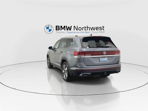 Used 2024 Volkswagen Atlas SEL AWD/4WD image 13