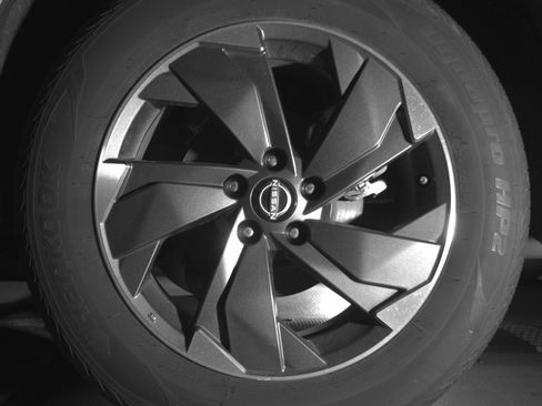 Used 2025 Nissan Rogue SV image 14