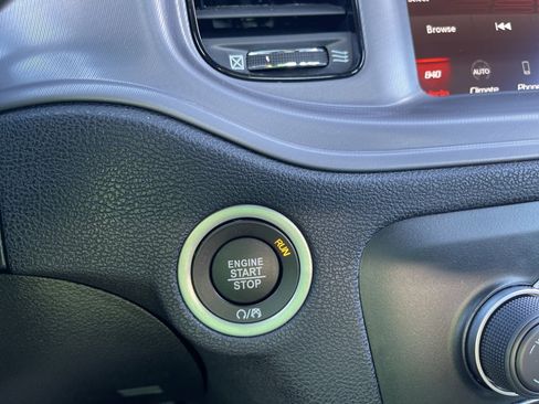 Used 2023 Dodge Charger SXT w/ Blacktop Package image 26