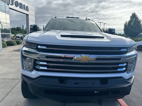 Used 2020 Chevrolet Silverado 2500 High Country w/ Z71 Off-Road Package AWD/4WD image 7