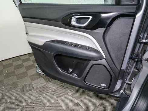 Used 2022 Jeep Compass Limited w/ Sun and Sound Group image 37