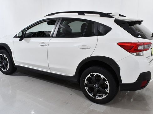 Used 2023 Subaru Crosstrek 2.0i Premium image 15