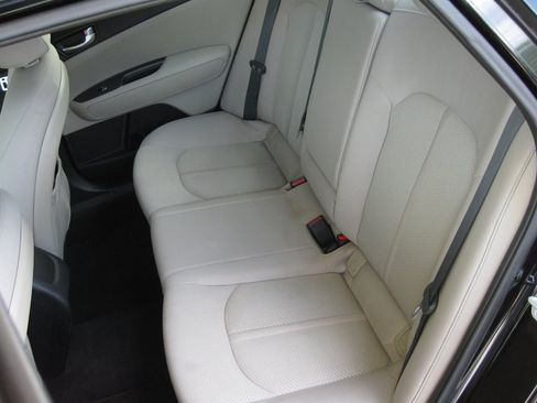 Used 2016 Kia Optima LX FWD image 23