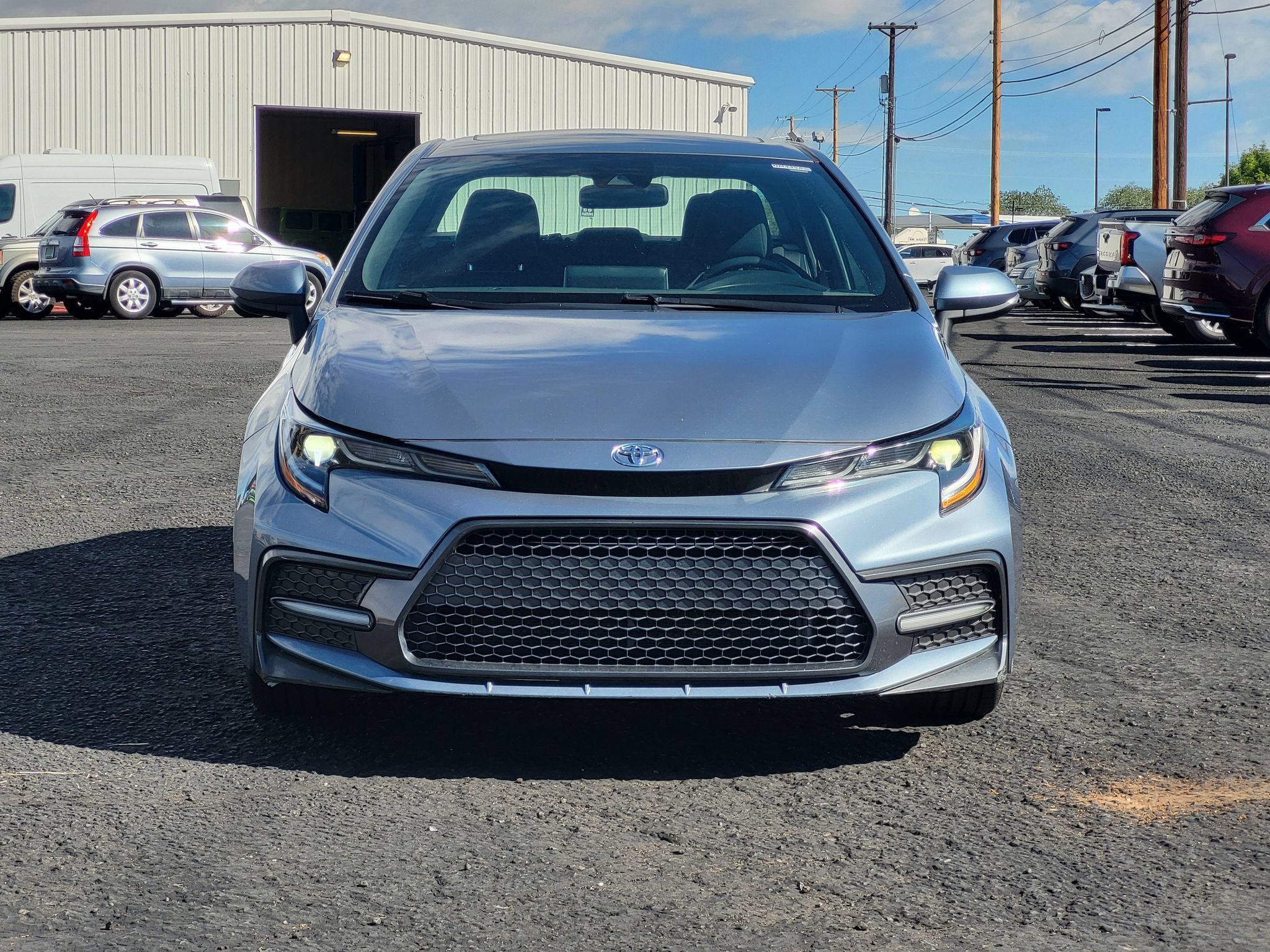 Used 2020 Toyota Corolla SE w/ SE Premium Package FWD image 2
