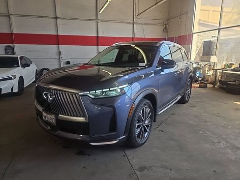 Certified 2026 INFINITI QX60 Luxe w/ Cargo Package FWD image 1