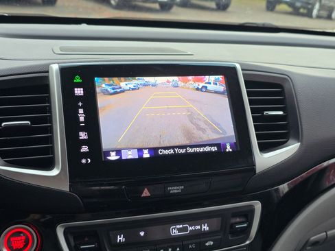 Used 2016 Honda Pilot Elite image 22