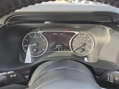 Certified 2024 Nissan Pathfinder SV image 35