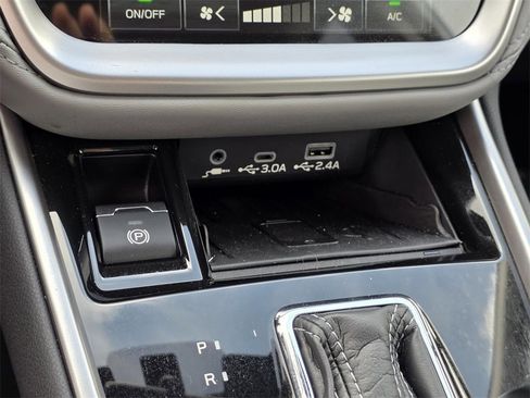 Certified 2025 Subaru Legacy Premium image 19