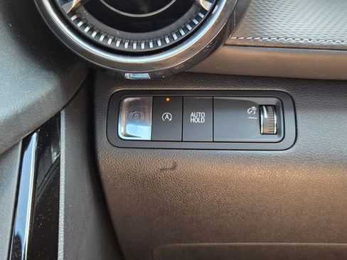 Certified 2025 Chevrolet Equinox LT w/ Safety and Technology Package image 33