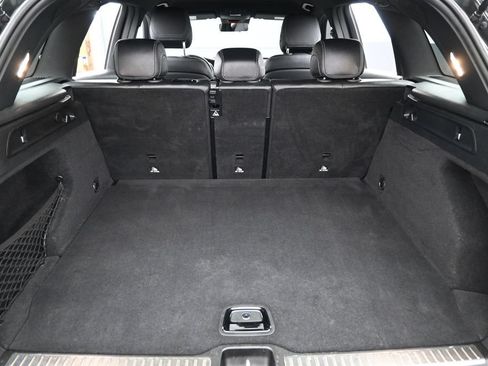 Used 2022 Mercedes-Benz GLC 300 w/ Premium Package Lite image 31