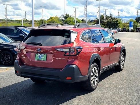 Used 2024 Subaru Outback Premium image 4