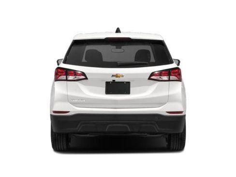 Used 2022 Chevrolet Equinox LS image 8
