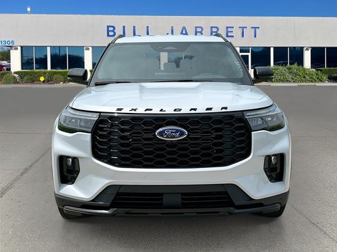 New 2026 Ford Explorer ST-Line RWD image 2