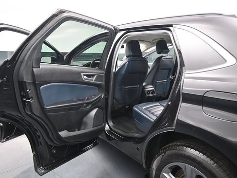 Used 2022 Ford Edge SEL w/ Sport Appearance Package AWD/4WD image 15