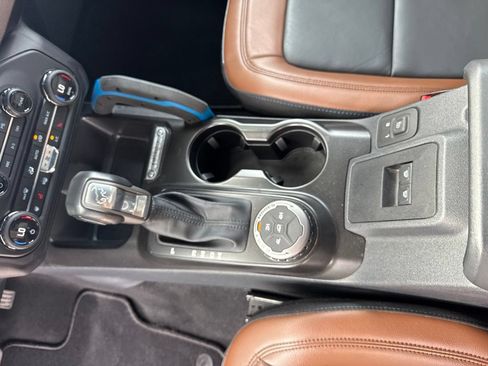 Used 2023 Ford Bronco Outer Banks AWD/4WD image 17