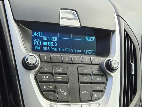 Used 2014 Chevrolet Equinox LS FWD image 16