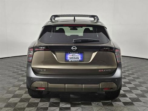 New 2026 Nissan Kicks SR w/ Cold Weather Package image 5