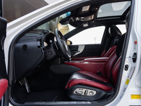 Used 2023 Lexus LS 500 F Sport image 21