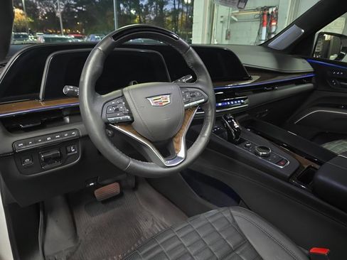 Certified 2024 Cadillac Escalade ESV Sport Platinum image 16