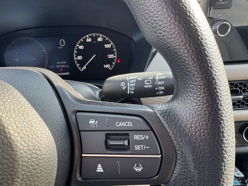 Certified 2026 Honda HR-V LX image 19