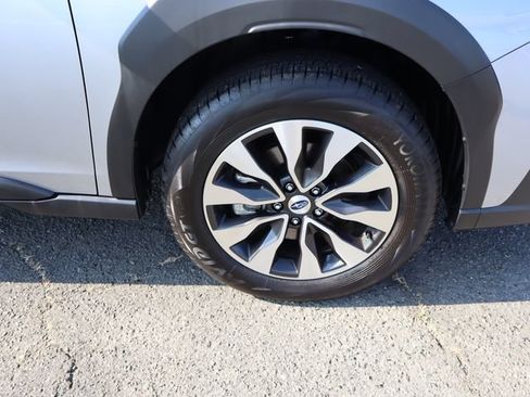 Certified 2025 Subaru Outback Limited AWD/4WD image 40