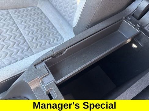 Used 2022 Chevrolet Equinox LS w/ LS Convenience Package image 27