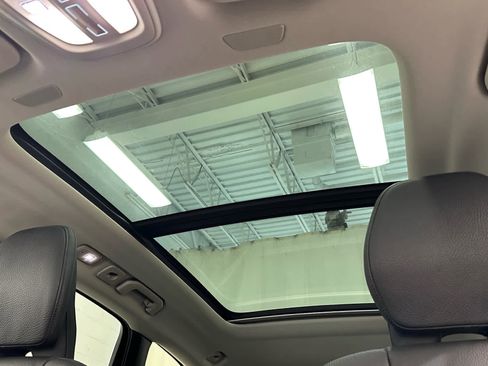 Used 2023 Volvo XC60 B5 Plus image 36