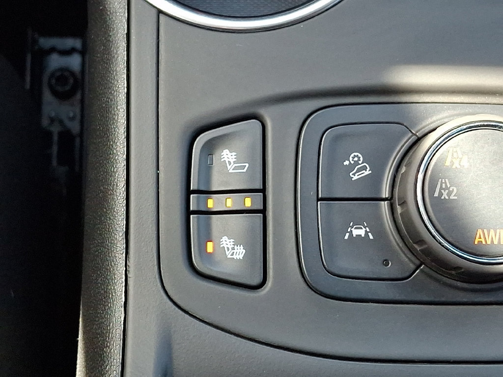 Used 2023 GMC Terrain SLT w/ Elevation Edition AWD/4WD image 26
