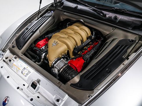 Used 2002 Maserati Spyder GT RWD image 33
