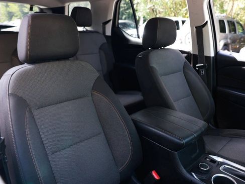Used 2019 Chevrolet Traverse LS FWD image 38
