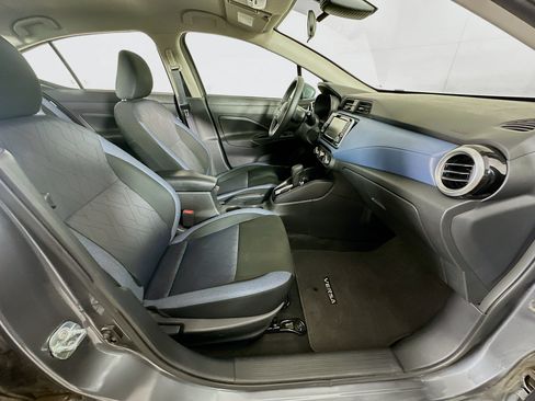 Used 2025 Nissan Versa SV FWD image 28