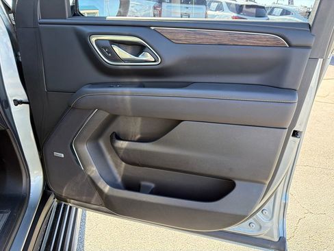 Used 2024 Chevrolet Tahoe Premier w/ Advanced Technology Package RWD image 14