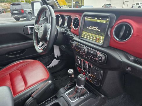 Used 2023 Jeep Wrangler Unlimited Rubicon 392 image 11