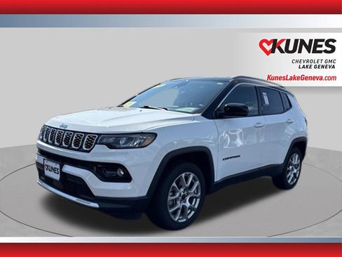 Used 2025 Jeep Compass Limited AWD/4WD image 11