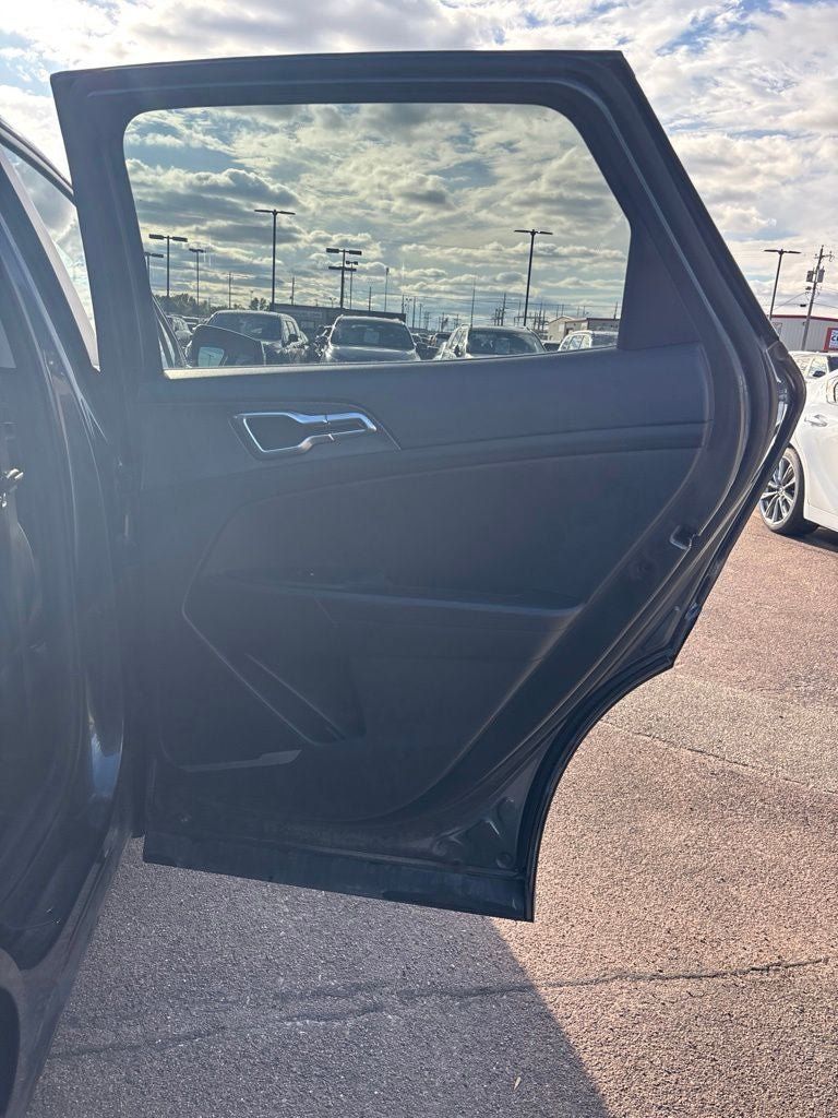 Used 2023 Kia Sportage LX AWD/4WD image 25