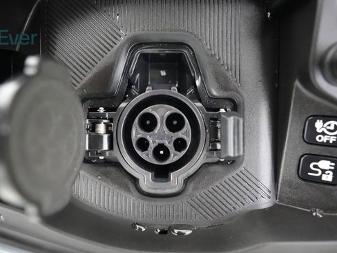 Used 2026 Nissan Leaf Platinum+ w/ Cargo Package (Platinum+) FWD image 27