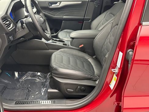 Used 2023 Ford Escape Platinum w/ Premium Technology Package AWD/4WD image 11