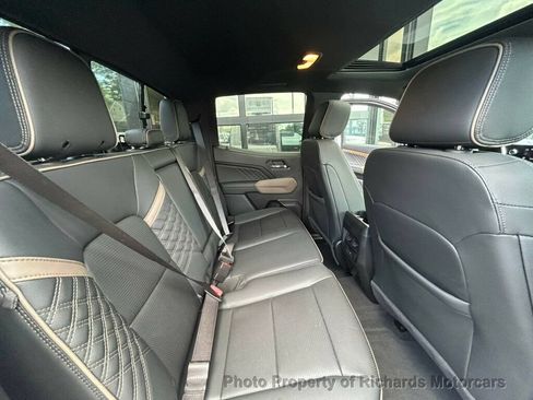 Used 2024 GMC Canyon Denali AWD/4WD image 21