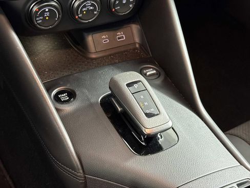 Used 2024 Nissan Z Performance w/ Floor Mat Package image 16