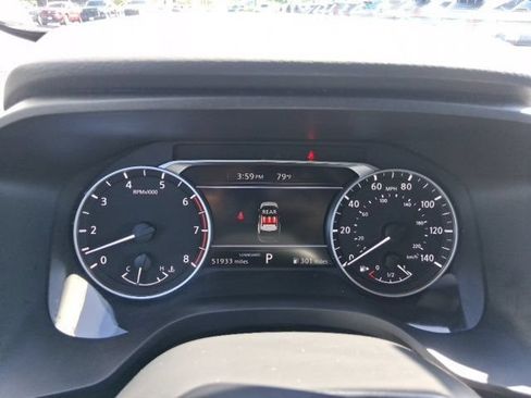 Used 2025 Nissan Rogue SV FWD image 24