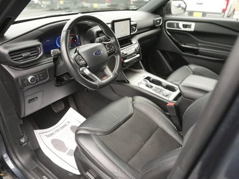 Used 2022 Ford Explorer ST image 8