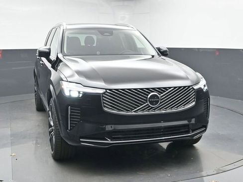 New 2026 Volvo XC90 B6 Plus w/ Protection Package Premier image 2