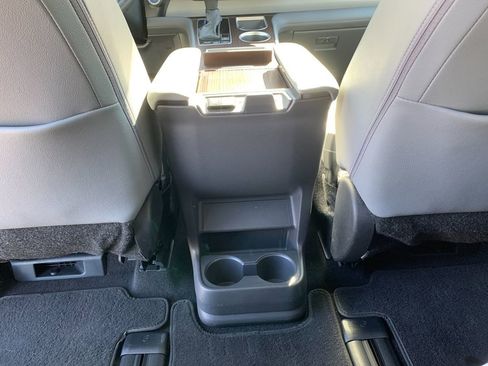 Used 2024 Toyota Sienna XLE image 14