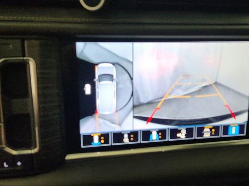 Used 2021 GMC Yukon Denali w/ Denali Ultimate Package image 21