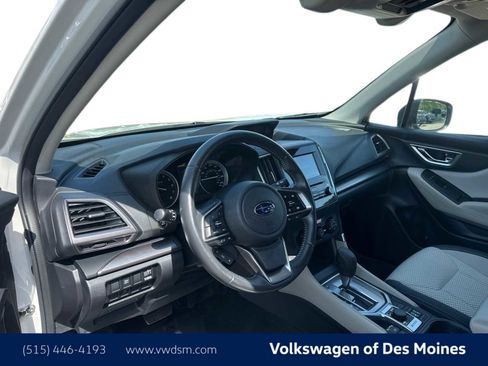 Used 2021 Subaru Forester Premium AWD/4WD image 2