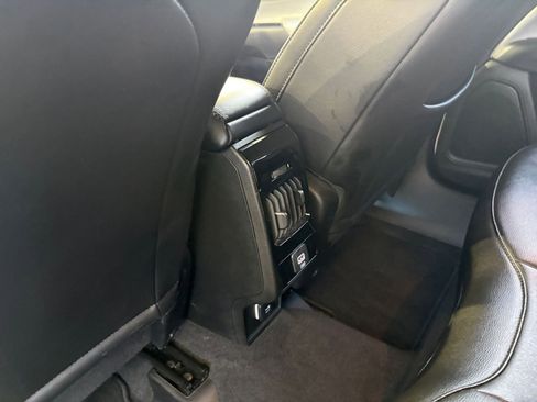 Used 2025 Jeep Compass Limited image 24